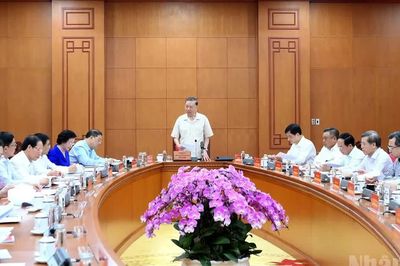 Thông báo Kết luận của Tổng Bí thư, Chủ tịch nước Tô Lâm tại buổi làm việc về xây dựng kết cấu hạ tầng đồng bộ nhằm đưa nước ta cơ bản trở thành nước công nghiệp theo hướng hiện đại
