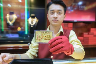 Giá vàng hôm nay (chiều 10-8): Đồng loạt giảm