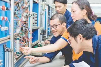 Tuyển sinh đại học năm 2026: Điểm chuẩn nhóm ngành kỹ thuật, công nghệ tăng cao