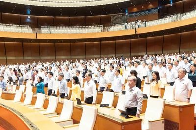 Quốc hội mặc niệm Chủ tịch Quốc hội Lào Xaysomphone Phomvihane
