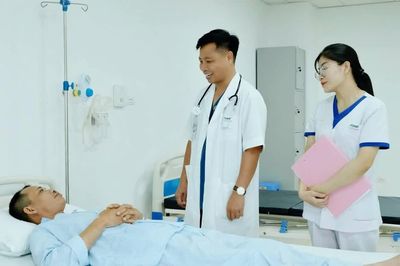 Đau bụng đi khám, người đàn ông 47 tuổi phát hiện tắc động mạch tim