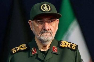 Iran thay tướng giữ 'chìa khóa' an ninh, cựu Tư lệnh Vệ binh cách mạng tái xuất