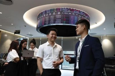 Cổ phiếu doanh nghiệp nhà nước 'đắt hàng'
