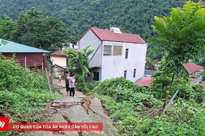 Vết nứt dài 100m lan rộng, hàng chục hộ dân phải sơ tán khẩn cấp