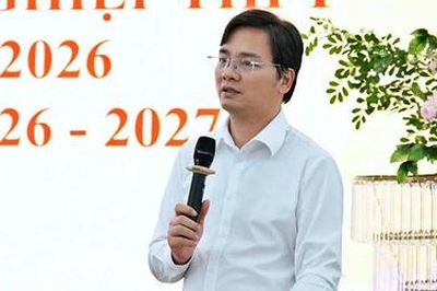 Đình chỉ công tác Giám đốc Sở Giáo dục và Đào tạo tỉnh Tuyên Quang