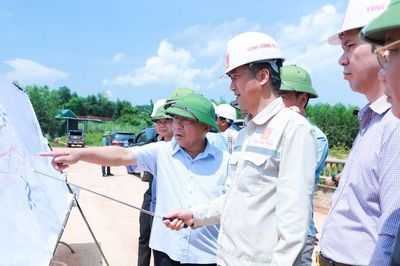 Phó Chủ tịch UBND tỉnh Nguyễn Văn Đệ kiểm tra tiến độ Dự án Hồ chứa nước Bản Mồng