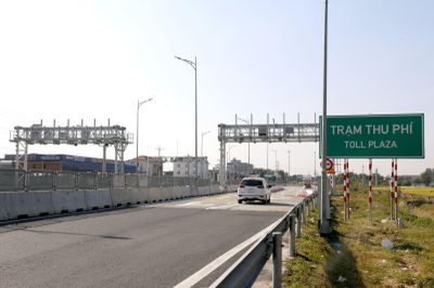 Đề xuất thí điểm làn vượt xe trên cao tốc từ quý IV/2026