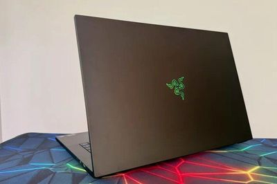 Đánh giá laptop chơi game Razer Blade 18: Mạnh nhất phân khúc