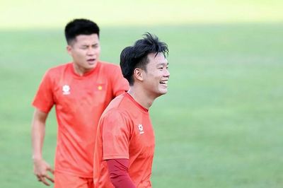 Trung vệ ĐT Việt Nam lên tiếng về Quang Hải, cảnh giác trước đại chiến Malaysia