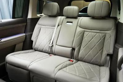 SUV dài gần 5,4 mét, công suất 594 mã lực, giá hơn 1,7 tỷ, khách hàng thi nhau 'chốt đơn'