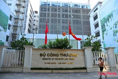 Việt Nam để Quốc tang đồng chí Chủ tịch Quốc hội Lào Xaysomphone Phomvihane