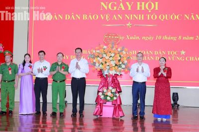 Phó Bí thư Tỉnh ủy Trịnh Tuấn Sinh dự Ngày hội “Toàn dân bảo vệ an ninh Tổ quốc” tại xã Thọ Xuân