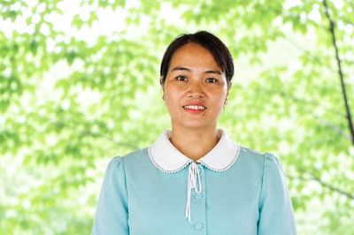 Đồng chí Dương Thị Hoa: Hai vai gánh vác việc bản, việc nhà