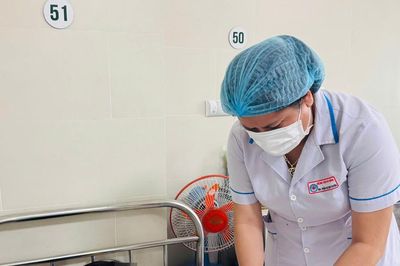 Bệnh viện Đà Nẵng cứu thành công cánh tay dập nát của cô gái 16 tuổi