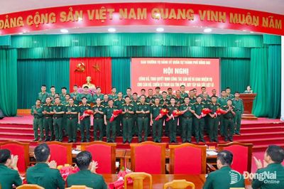 Bộ Chỉ huy Quân sự thành phố công bố các quyết định về công tác cán bộ