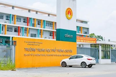 328 thí sinh Trường THPT chuyên Tuyên Quang sau thi lại sẽ được xét đại học thế nào?