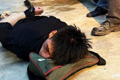 Người dân kịp thời khống chế đối tượng cướp giật điện thoại iPhone