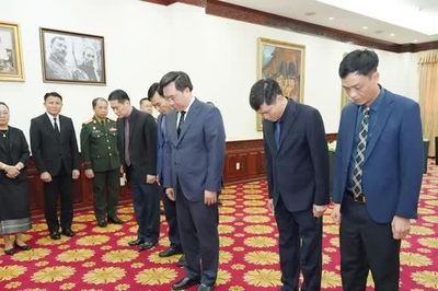 Lãnh đạo tỉnh Phú Thọ viếng Chủ tịch Quốc hội Lào