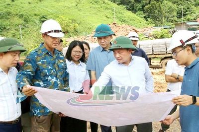 Đồng chí Chủ tịch UBND tỉnh kiểm tra tiến độ xây dựng trường học tại các xã biên giới