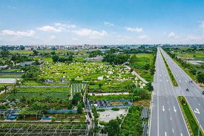 Đừng để nghĩa trang làng bị bỏ lại phía sau đô thị hóa
