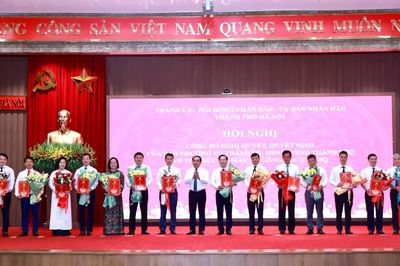 Hà Nội điều động, bổ nhiệm loạt cán bộ lãnh đạo sở, ngành và xã, phường