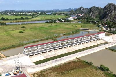 Ninh Bình đầu tư loạt công trình, dựng 'lá chắn' chủ động ứng phó mưa lũ