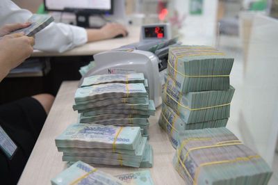 Hạ lãi suất - Chìa khóa thúc đẩy tăng trưởng hai con số