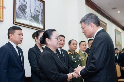 Lãnh đạo Đảng, Nhà nước viếng, ghi sổ tang tưởng niệm Chủ tịch Quốc hội Lào Saysomphone Phomvihane