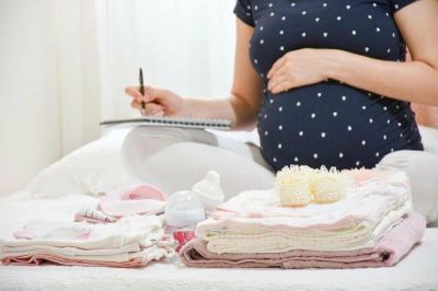 Mẹ bầu sắp sinh nên chuẩn bị gì cho bé? Danh sách đồ sơ sinh vừa đủ, tránh mua thừa