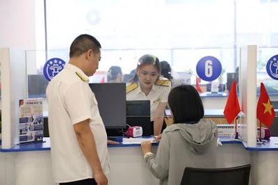 Cắt giảm, đơn giản hoá 826 thủ tục hành chính hỗ trợ doanh nghiệp