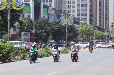 Hà Nội nắng nóng kéo dài trong tuần