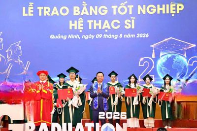 Trường Đại học Hạ Long trao bằng tốt nghiệp năm 2026 và vinh danh thủ khoa các ngành