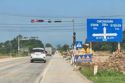 Bao giờ hai dự án đường nối đi Cảng hàng không Thọ Xuân mới hoàn thành?