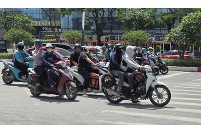 Trưa nay Hà Nội nóng nhất cả nước