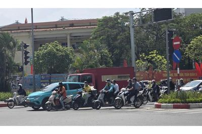 Cảnh báo nắng nóng kéo dài, nguy cơ cháy nổ và ảnh hưởng sức khỏe