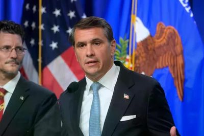 Cựu luật sư riêng của ông Trump tuyên thệ nhậm chức Bộ trưởng Tư pháp Mỹ