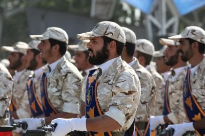 Lãnh tụ Tối cao Iran bất ngờ ra sắc lệnh cải tổ quân đội