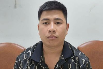 Đối tượng tàng trữ trái phép vũ khí quân dụng 'lộ sáng' vì tình tiết bất ngờ
