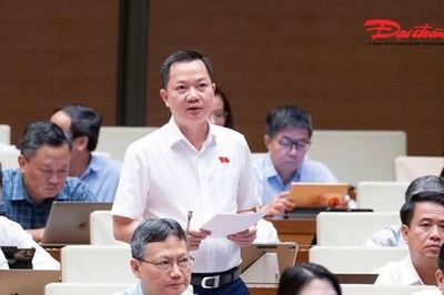 Phân quyền triệt để đi đôi với kiểm soát quyền lực