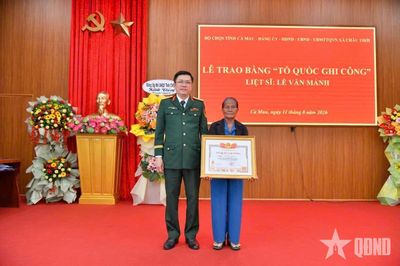 Cà Mau: Trao bằng 'Tổ quốc ghi công' cho thân nhân liệt sĩ Lê Văn Mảnh