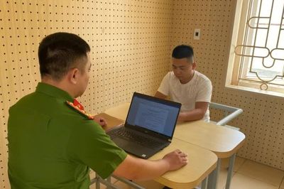 Gây tai nạn chết người, tài xế đưa ô tô vào trạm y tế cất giấu rồi bỏ trốn