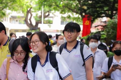 Học bổng tạo lực đẩy, điểm chuẩn khoa học cơ bản, công nghệ - kỹ thuật bứt lên