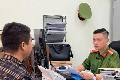 Khởi tố giám đốc bán gần 34 nghìn cuốn sách giáo khoa giả