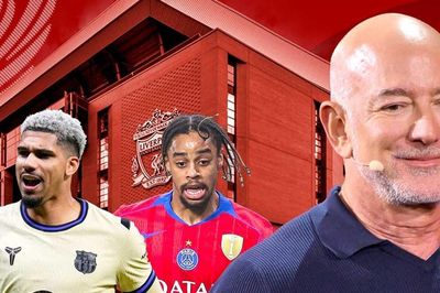Tỷ phú Jeff Bezos bơm tiền, Liverpool hưởng lợi lớn
