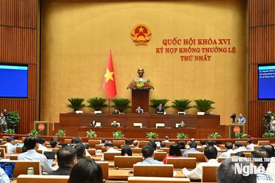 Hôm nay, Quốc hội thảo luận hội trường, tổ về các dự án luật, nghị quyết