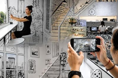 Du khách trải nghiệm không gian cà phê 2D độc đáo giữa lòng Thành phố Hồ Chí Minh
