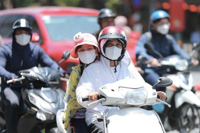 Bắc Bộ và Trung Bộ tiếp tục nắng nóng kéo dài