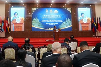 Hướng tới y tế toàn dân trong kỷ nguyên AI và biến đổi khí hậu