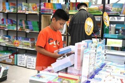 Thị trường năm học mới khởi động sớm, sức mua tăng