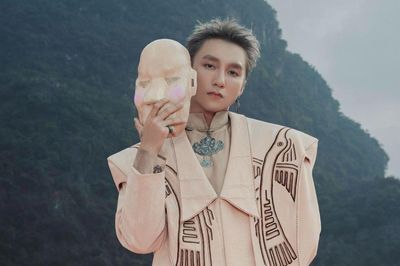 Sơn Tùng M-TP 'thả hint' single thứ 2, bất ngờ gọi tên LNGSHOT tại Mỹ